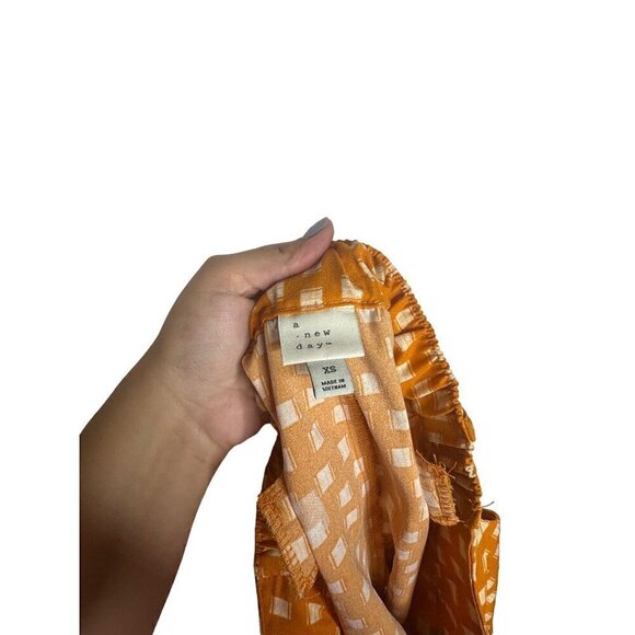 A New Day Square Print Shorts Marigold X-Small - Picture 3 of 4